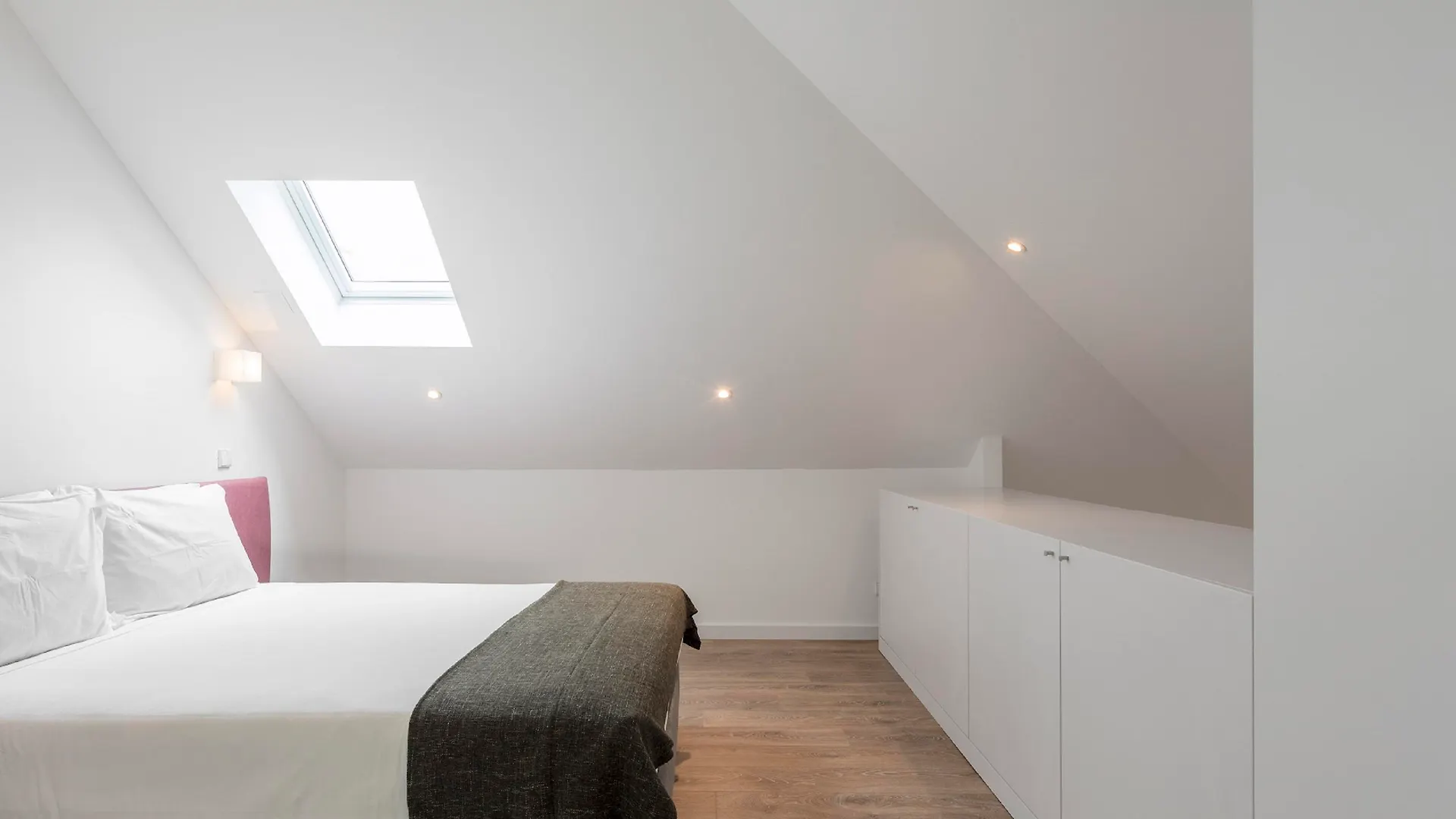 Lisbon Serviced Apartments - Chiado Emenda