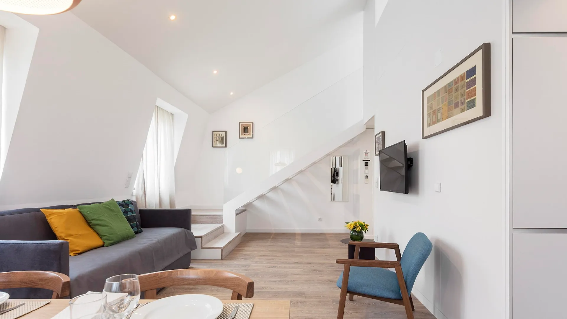 Lisbon Serviced Apartments - Chiado Emenda 0*,