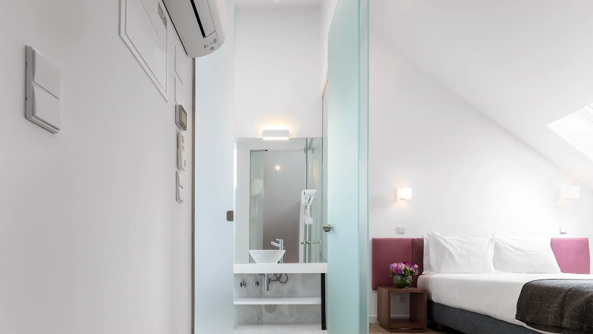 Lisbon Serviced Apartments - Chiado Emenda 0*,  Portugal